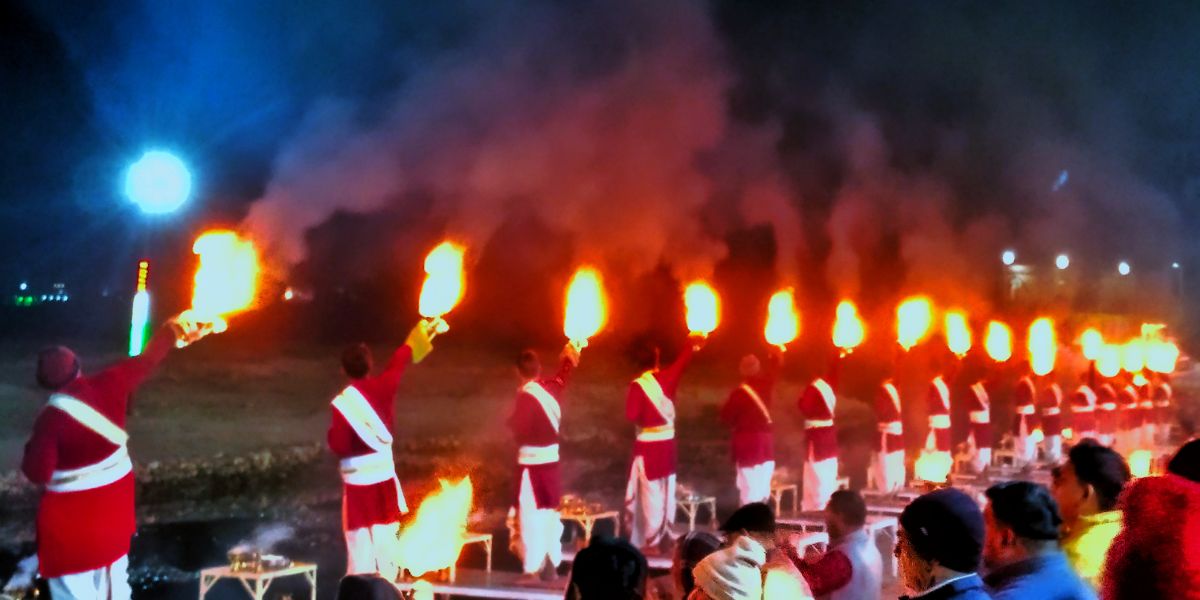 Triveni Ghat Ganga Aarti Rishikesh